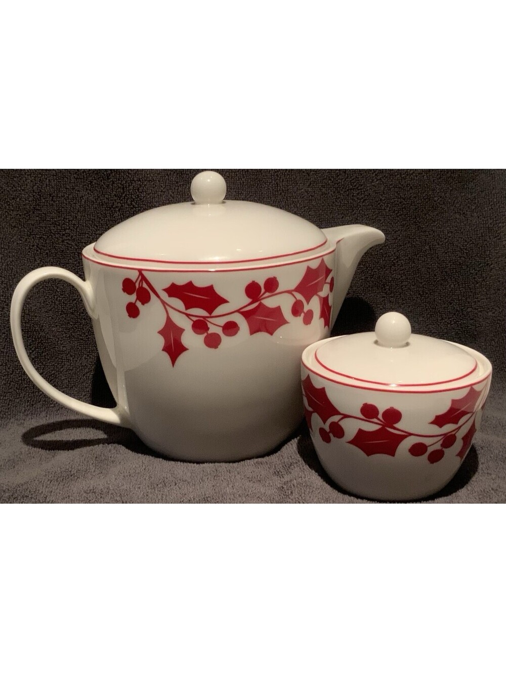 Lenox Fine Porcelain Holly Silhouette 48oz. Teapot w/Lid and Sugar Bowl w/Lid